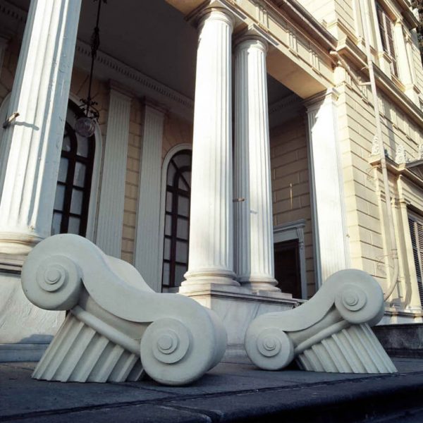 Gufram-Majestic-Greek-3