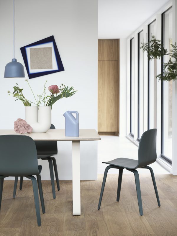 muuto-visu-chair-lifestyle-image