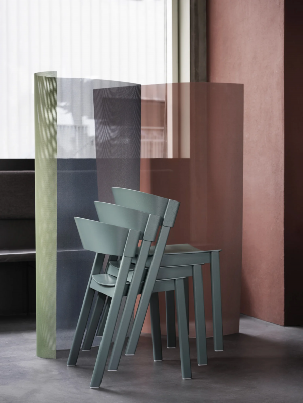 4042-cover-side-chair-lifestyle-image