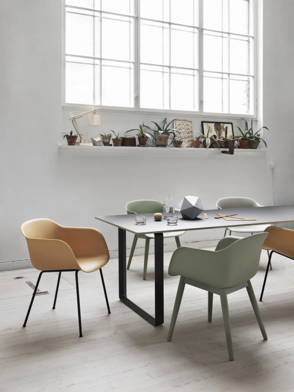 4072-fiber-7070-wood-lifestyle-image muuto