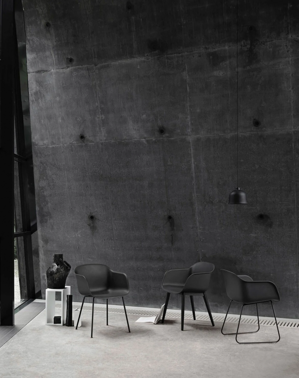 4083--fiber-chair-by-iskos-berlin-lifestyle-image muuto