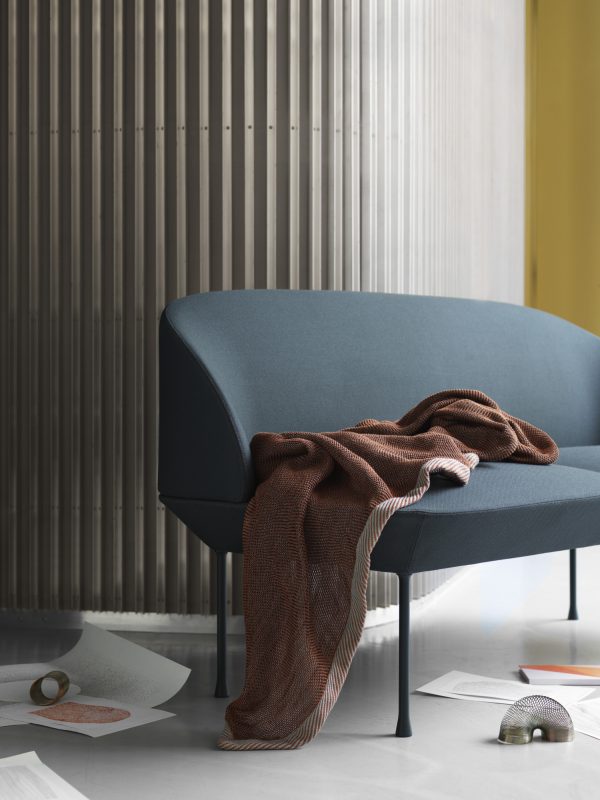 4242-oslo-2-seater-ripple-lifestyle-image