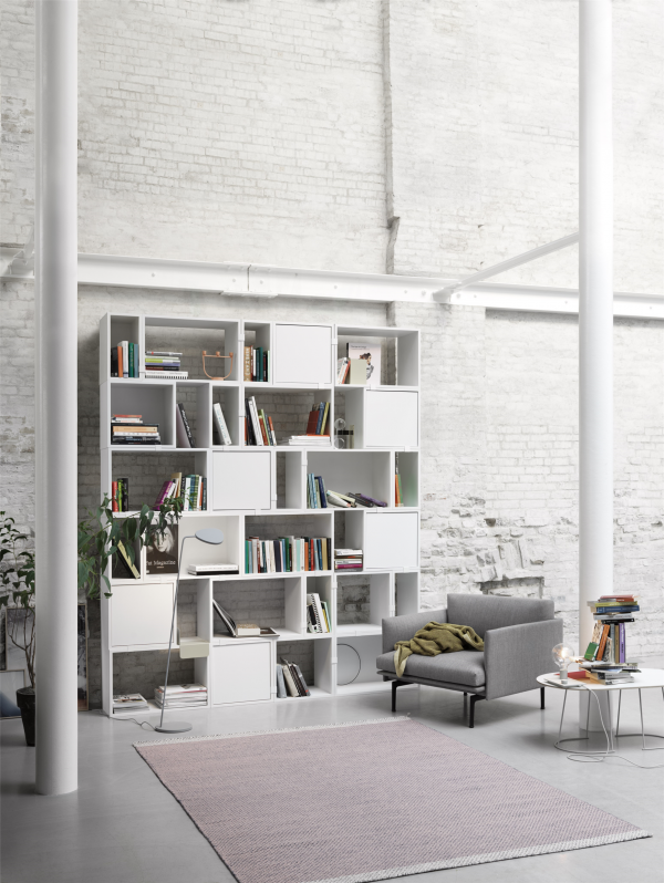 stacked-outline chair-ply-airy-leaf lamp-org_muuto