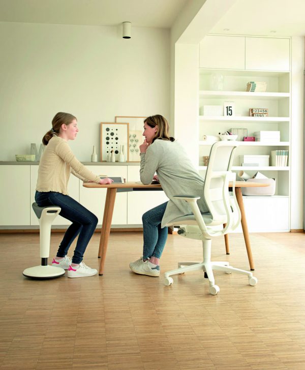 Wilkhahn AT chair - Aqina